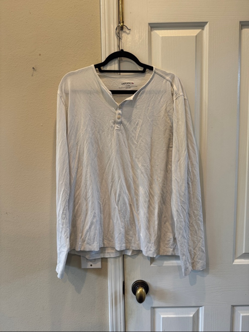 UNTUCKit White Long-Sleeve Henley Shirt -XL